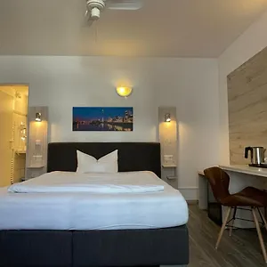 city-lounge-hotel-dusseldorf.topcolognehotels.com/